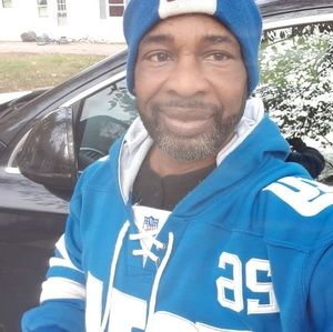 Meet your Posher, Gregory